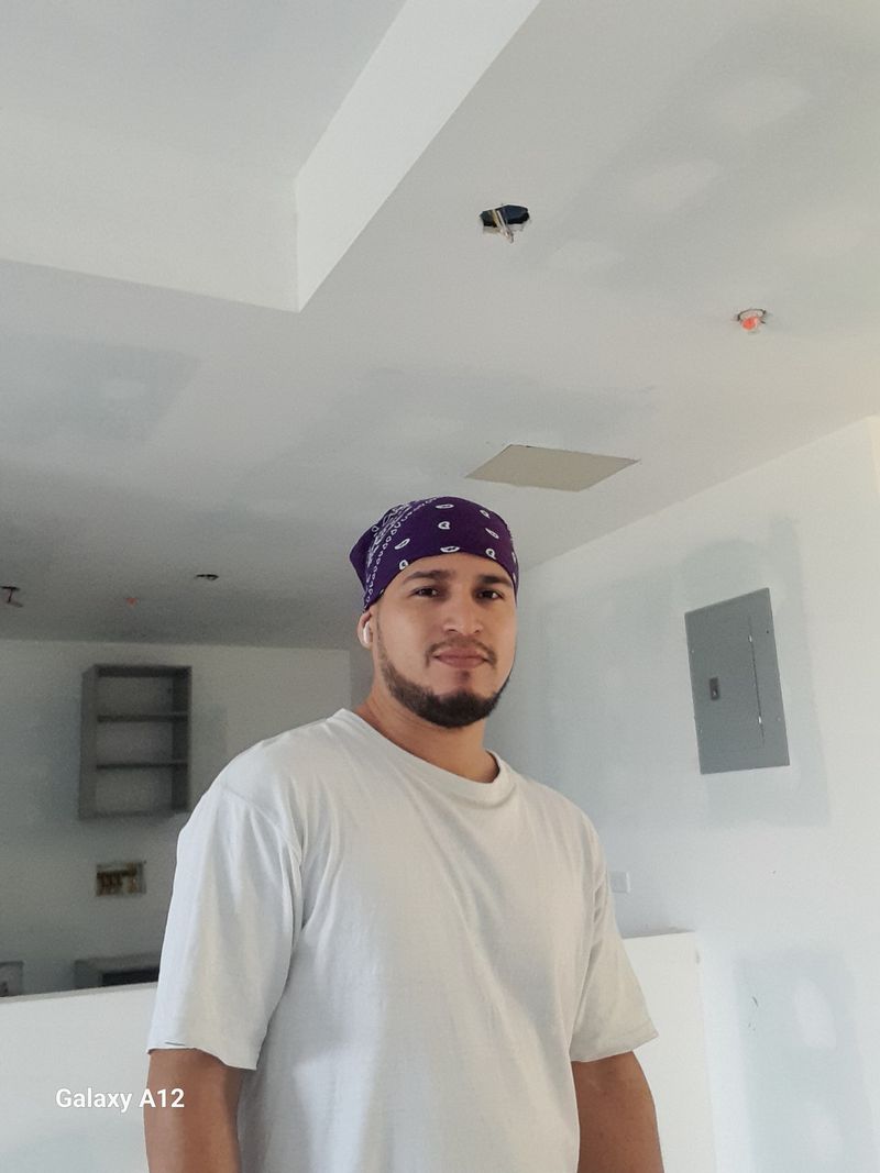 Sami, 32