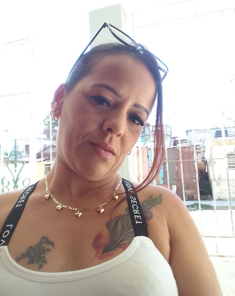 Rosa, 41