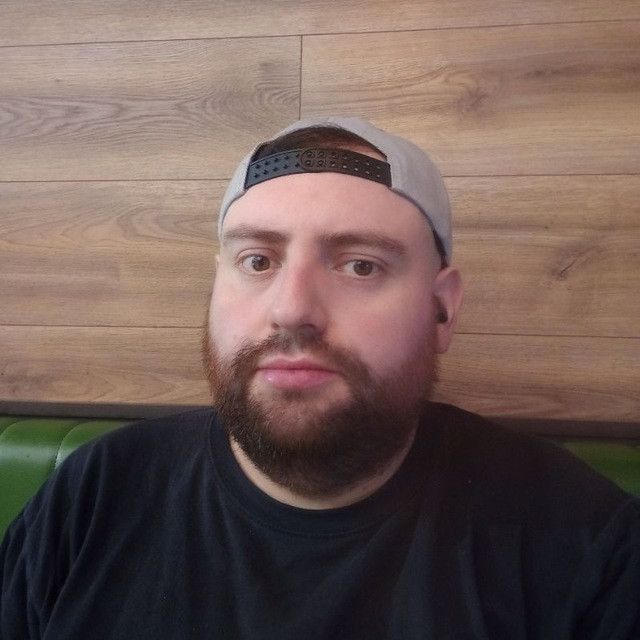 Héctor, 35