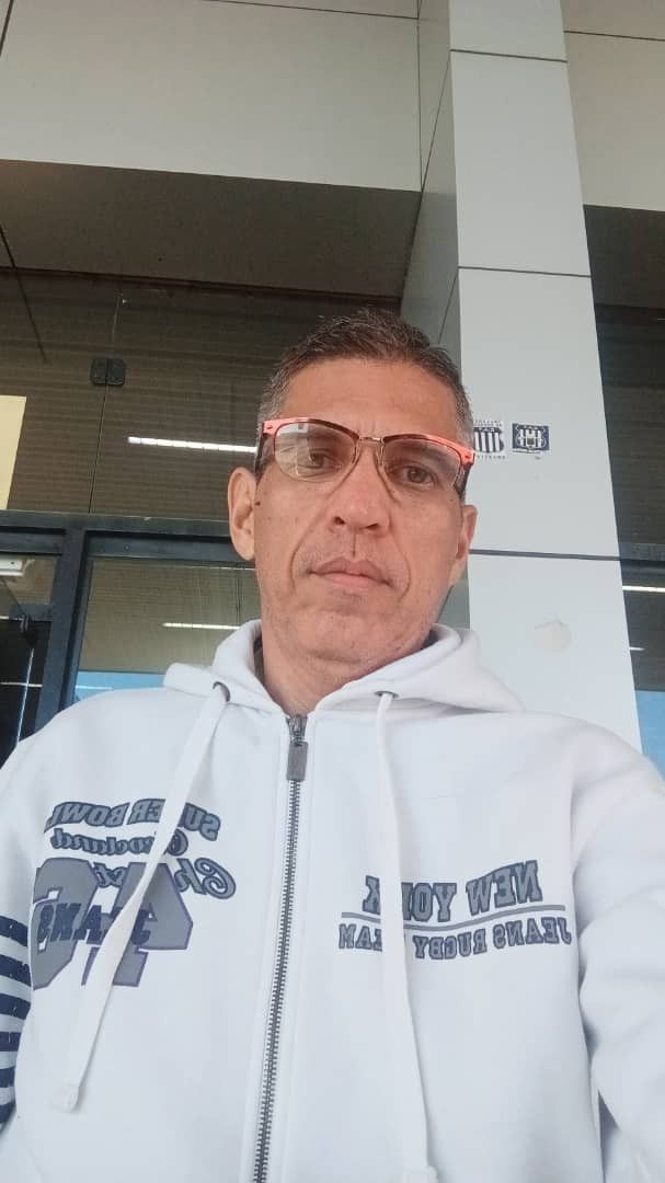 Yogui, 51