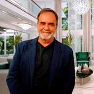 Renato, 64