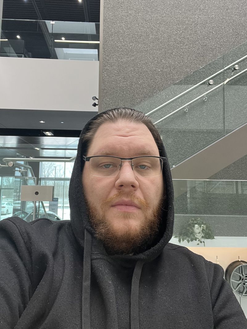 Robert, 37