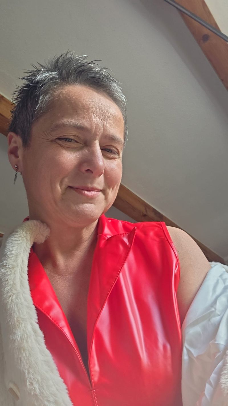 Dorota, 51