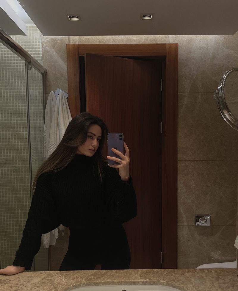 Соня, 23