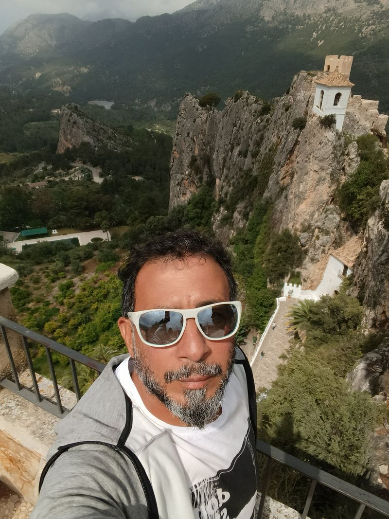 Costa, 52
