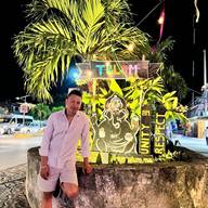 Manuel, 39