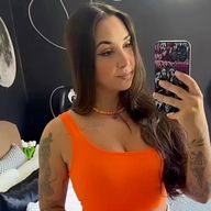 Kamily, 32