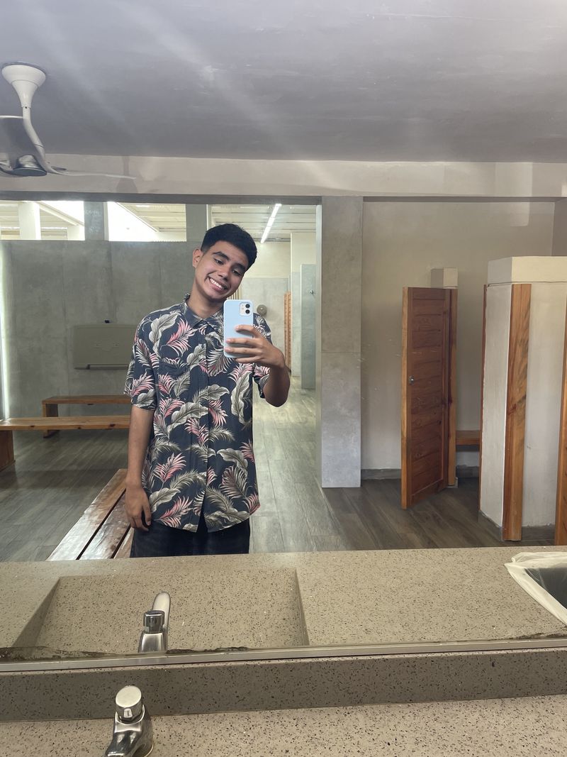 Daniel, 18