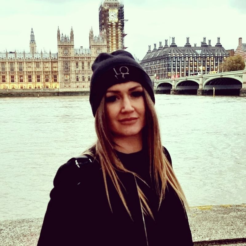 Iwona, 37
