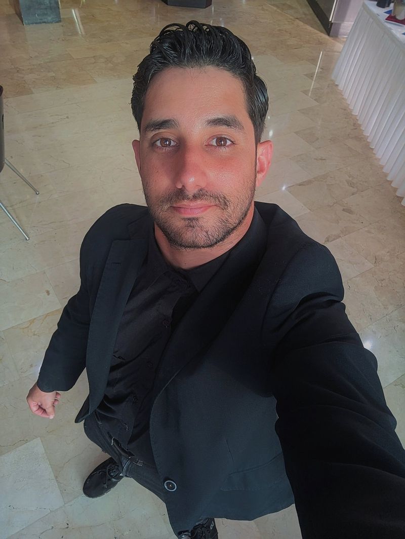Gabriiell, 32