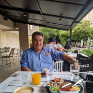 Eduardo, 64