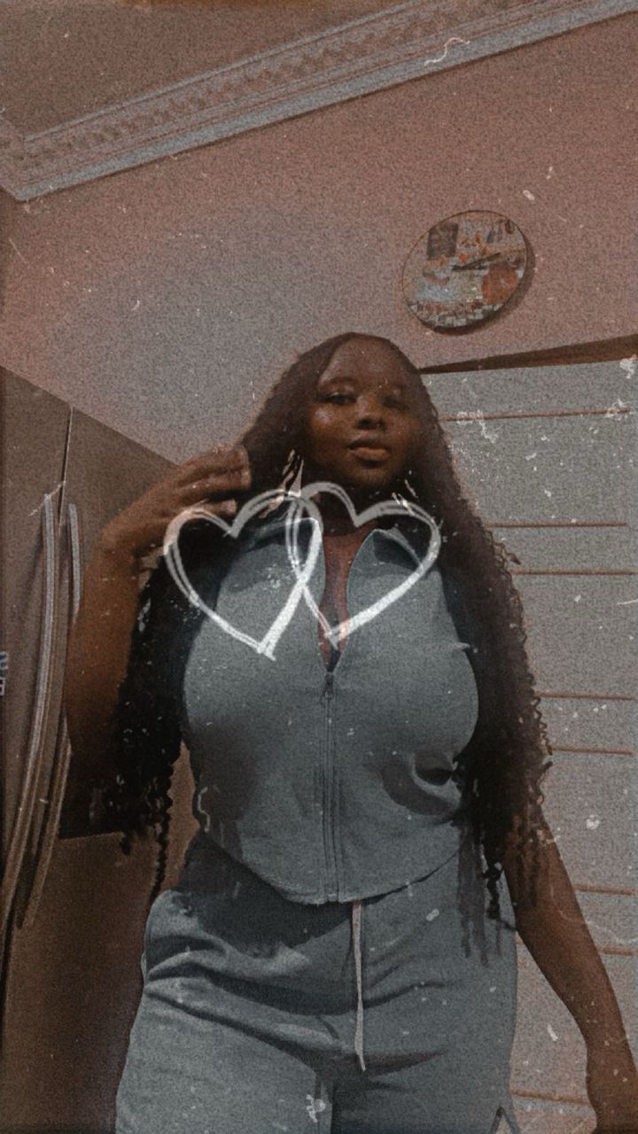 Kisha, 21