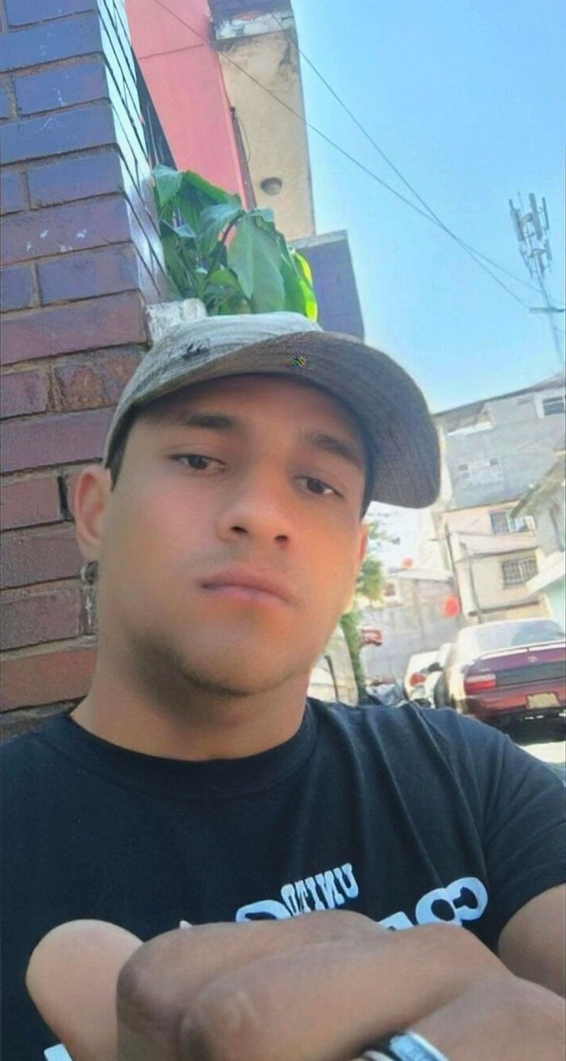 Alexx, 45
