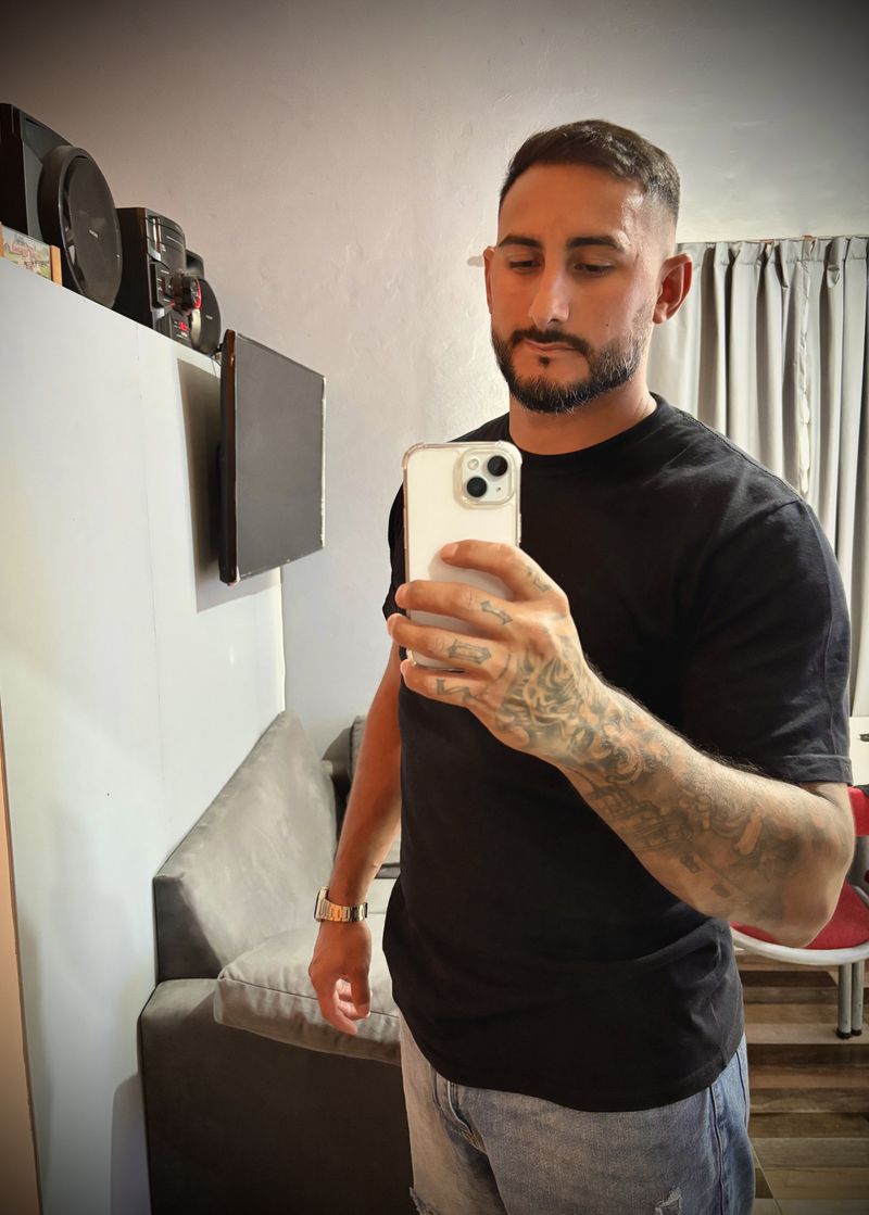 Matias, 32