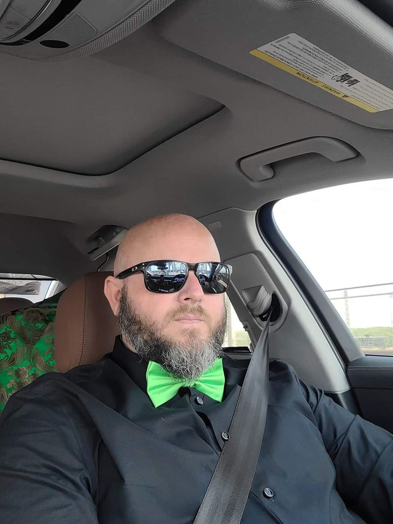 Clint, 39