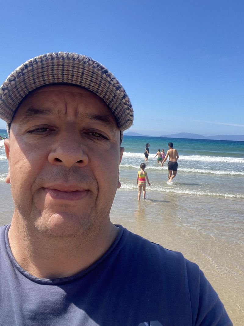 Hicham, 45