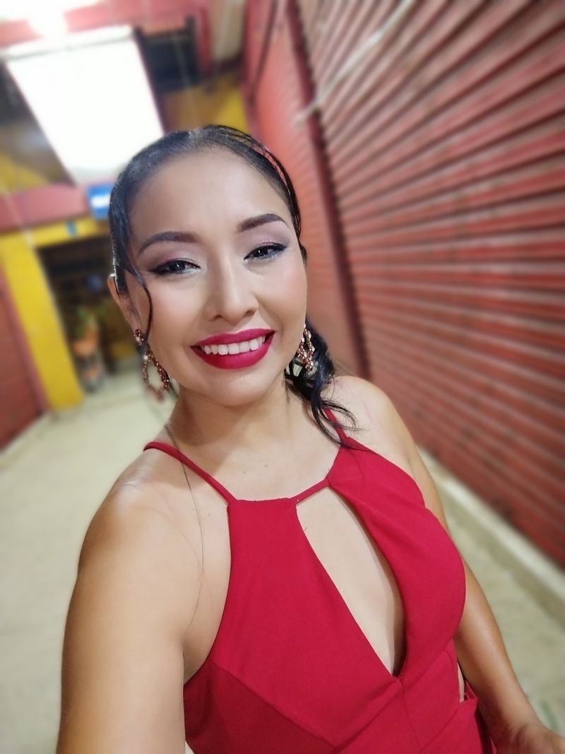 Daniela, 40