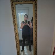 Myrianne, 44