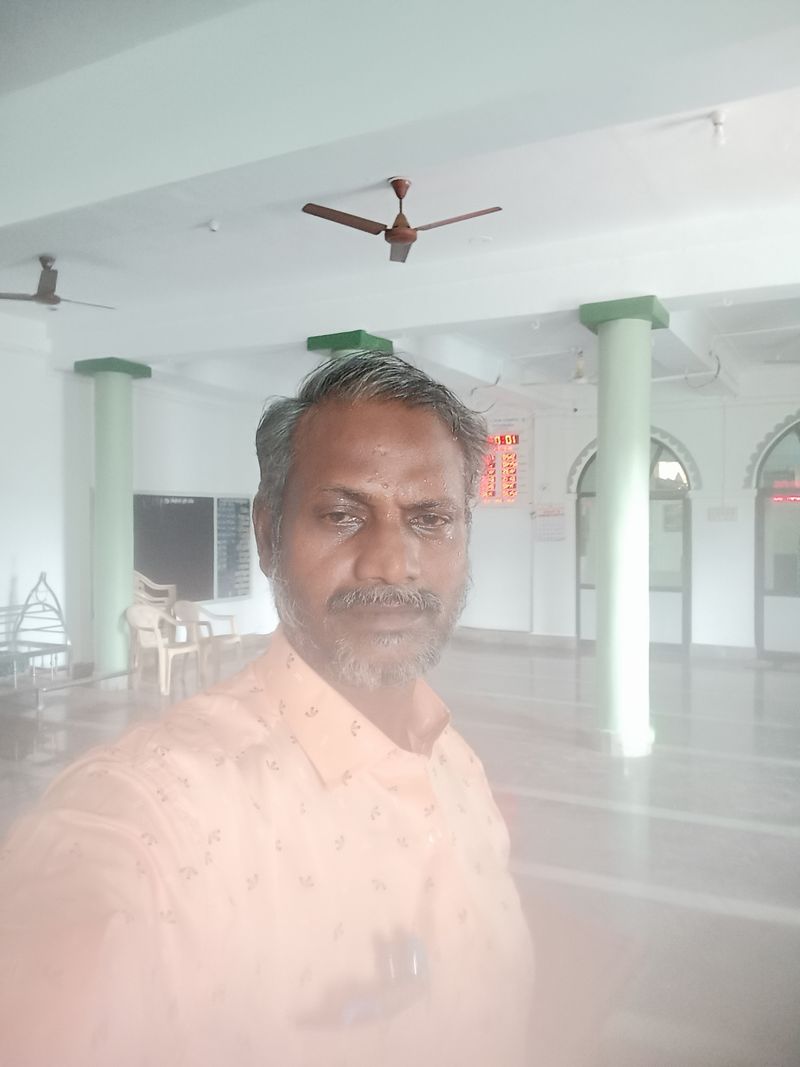 Mohamad, 53