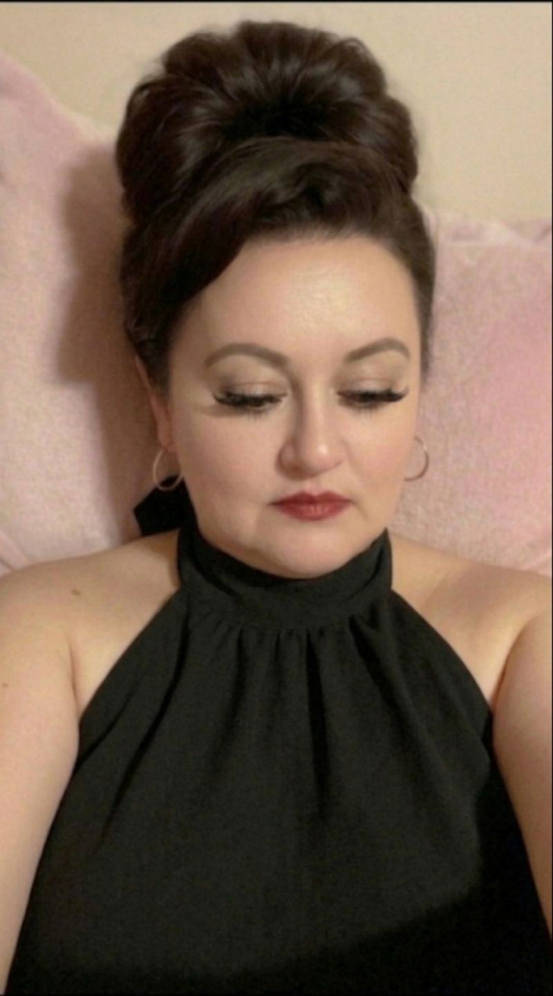 Bianca, 50