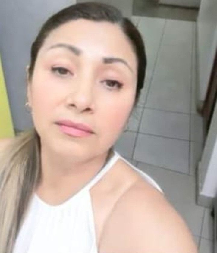 Tania, 49