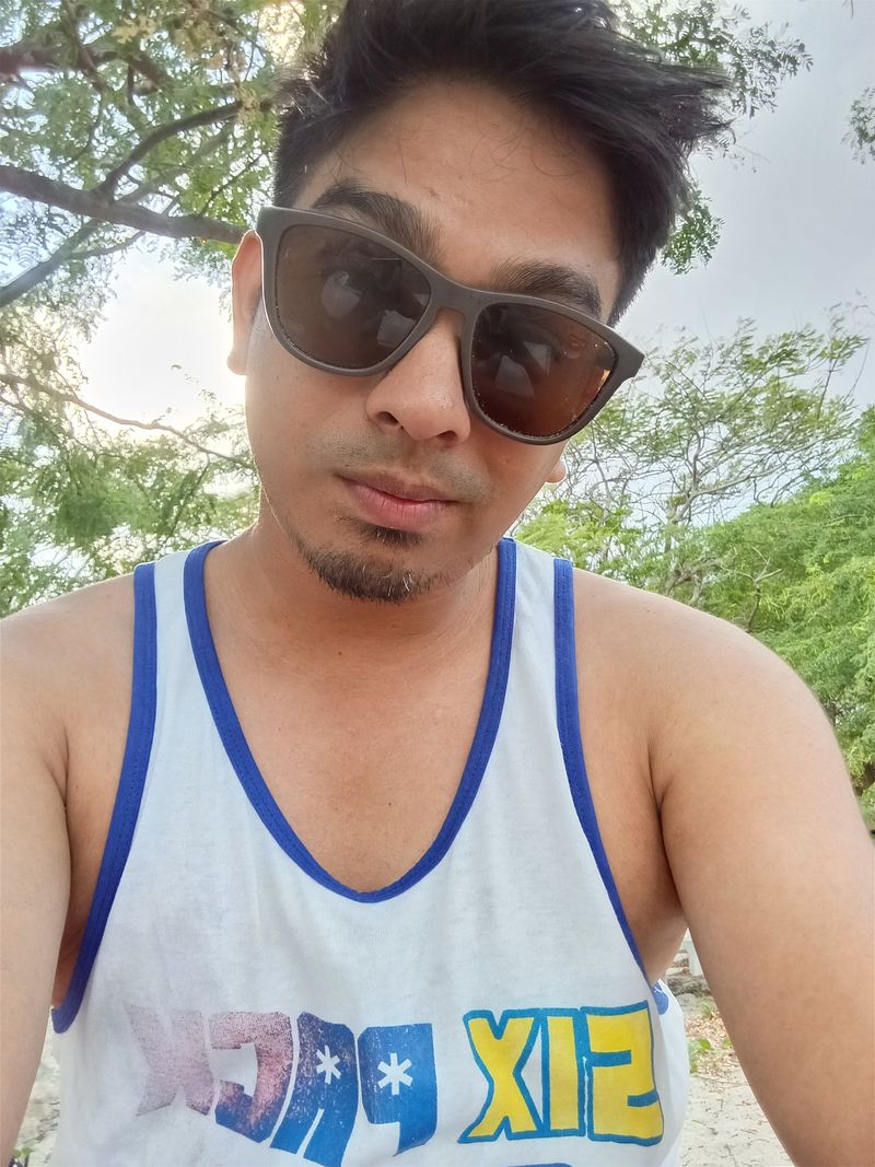 Ricardo, 34