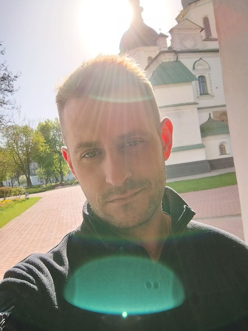 Ігор, 34