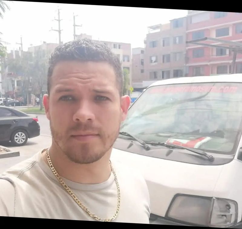 Juan, 35