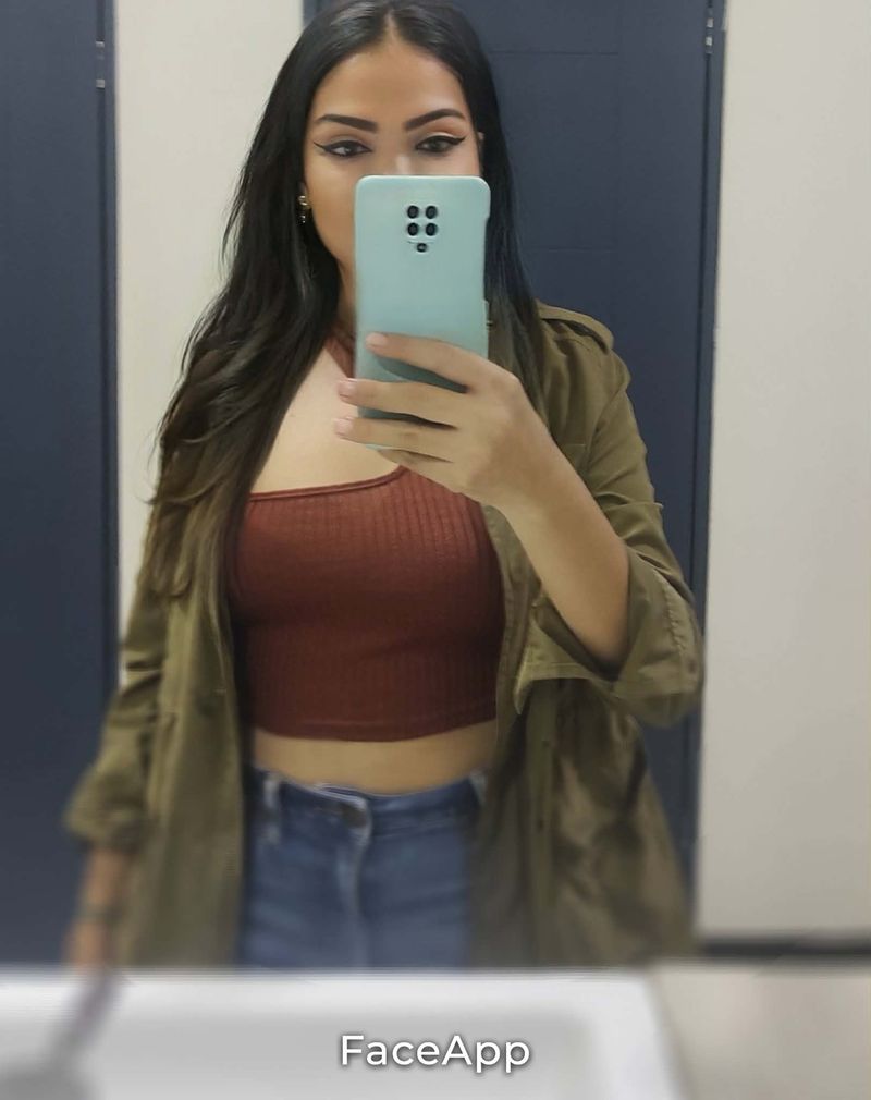 Samantha, 35