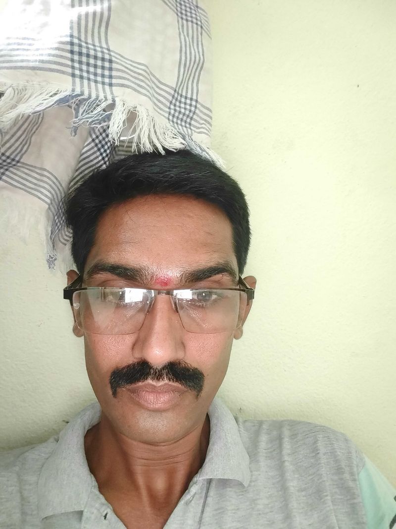 Vardan, 47