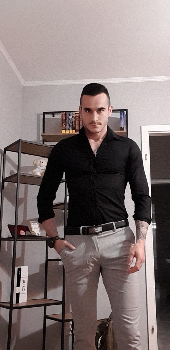 Piotr, 28