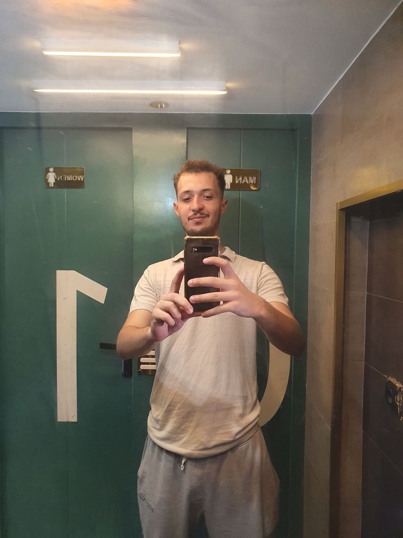 Youssef, 25