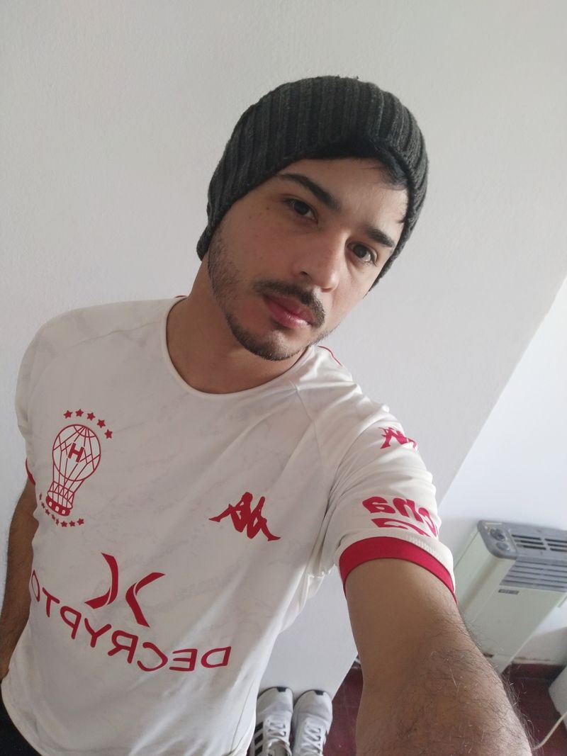 Federico, 33