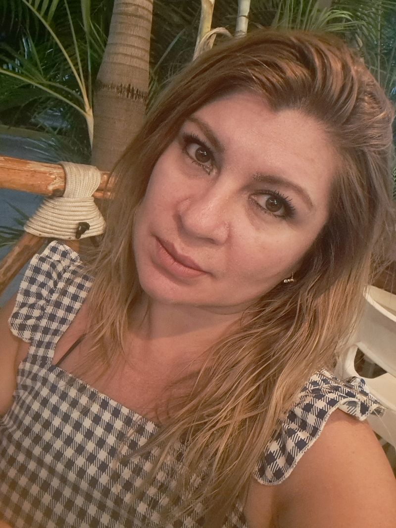 Aimee, 50