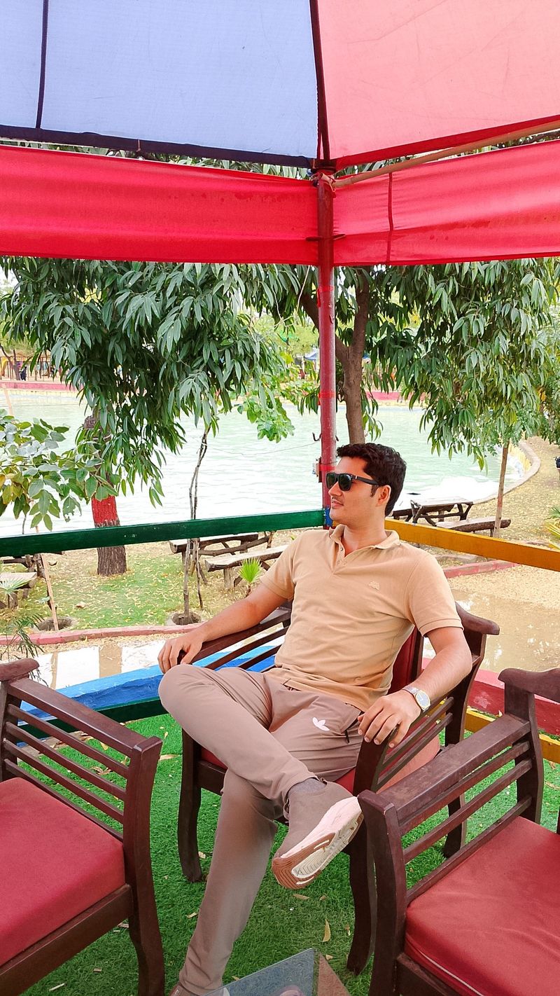 Hassan Shah, 26
