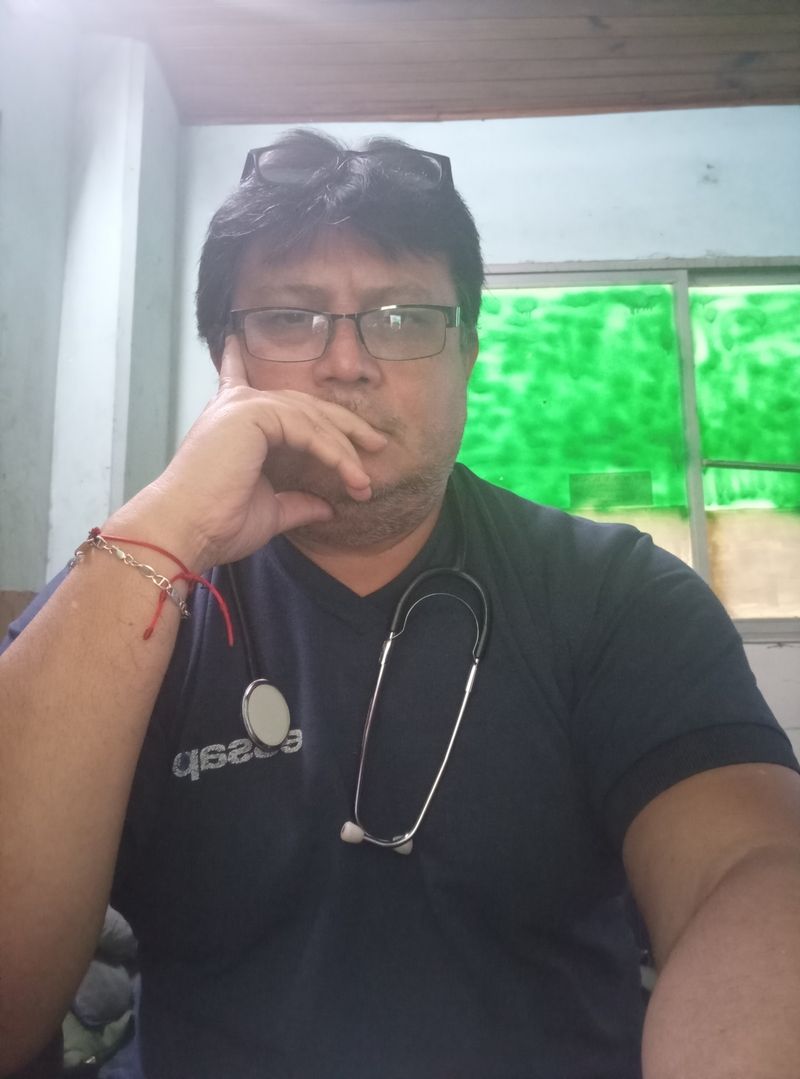 Albert, 37