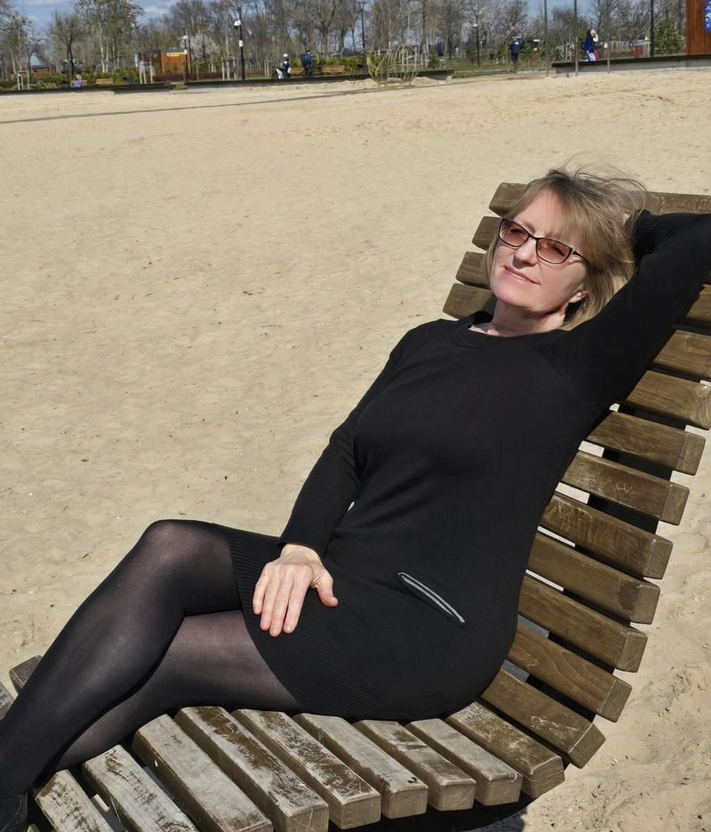 Елена, 60
