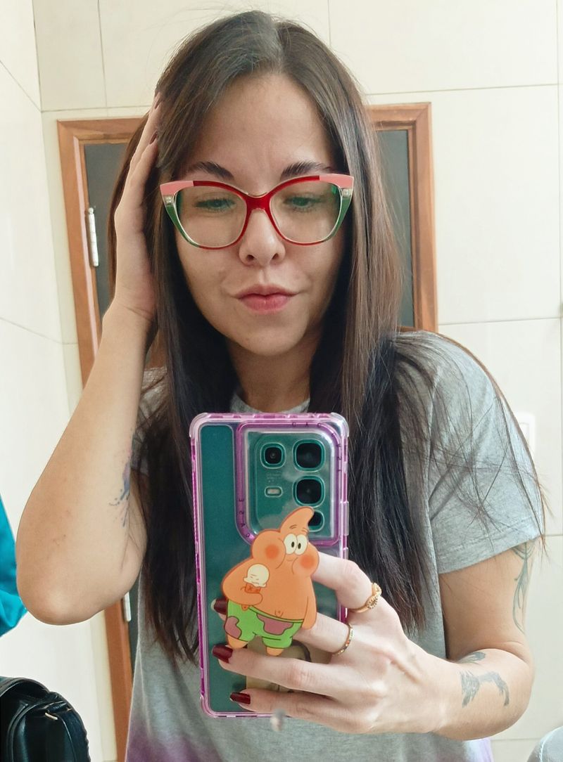 Nicolette, 30