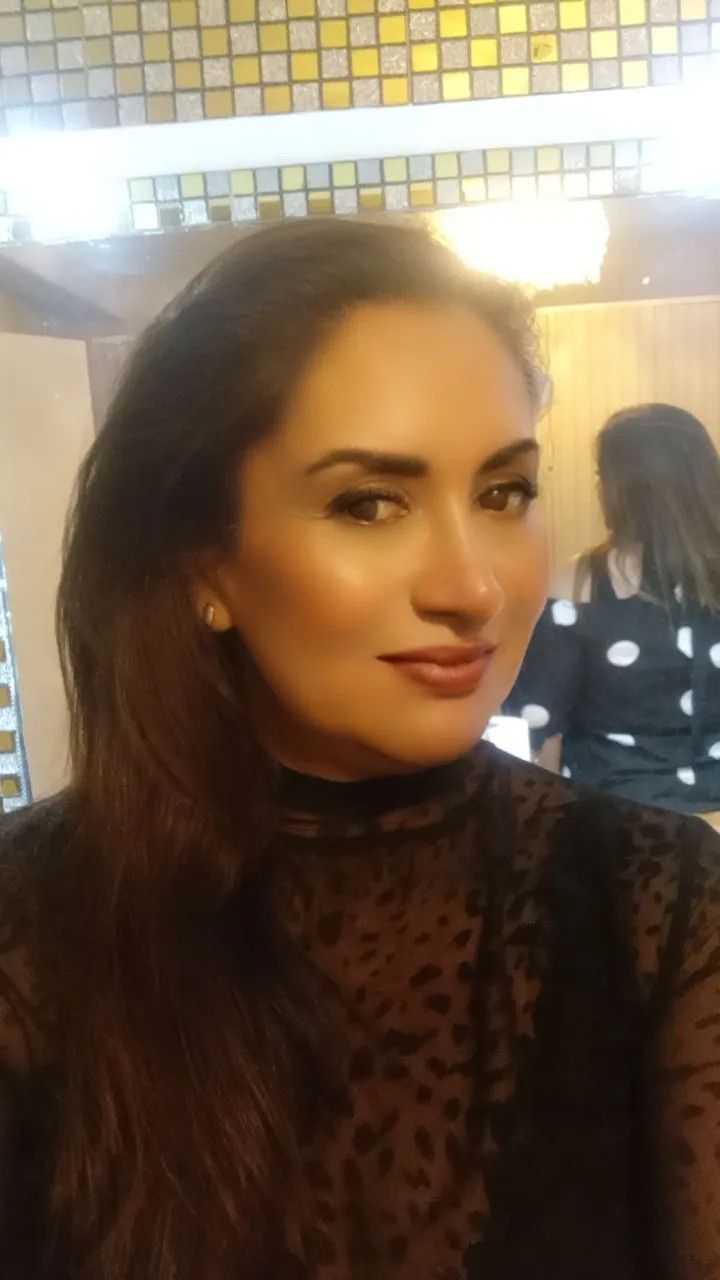 Ivelisse, 48