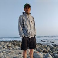 Alejandro, 24