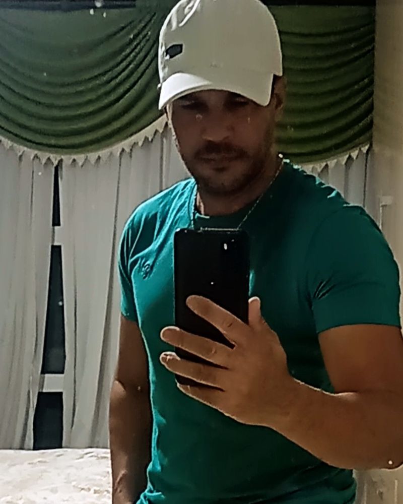 Júlio, 39
