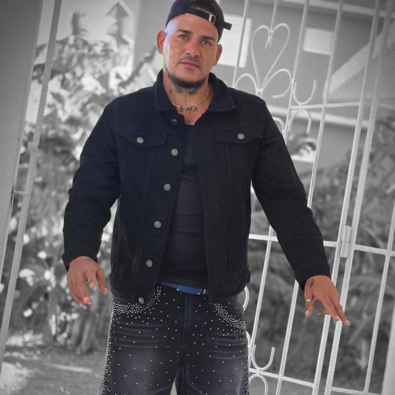 Alexander, 33