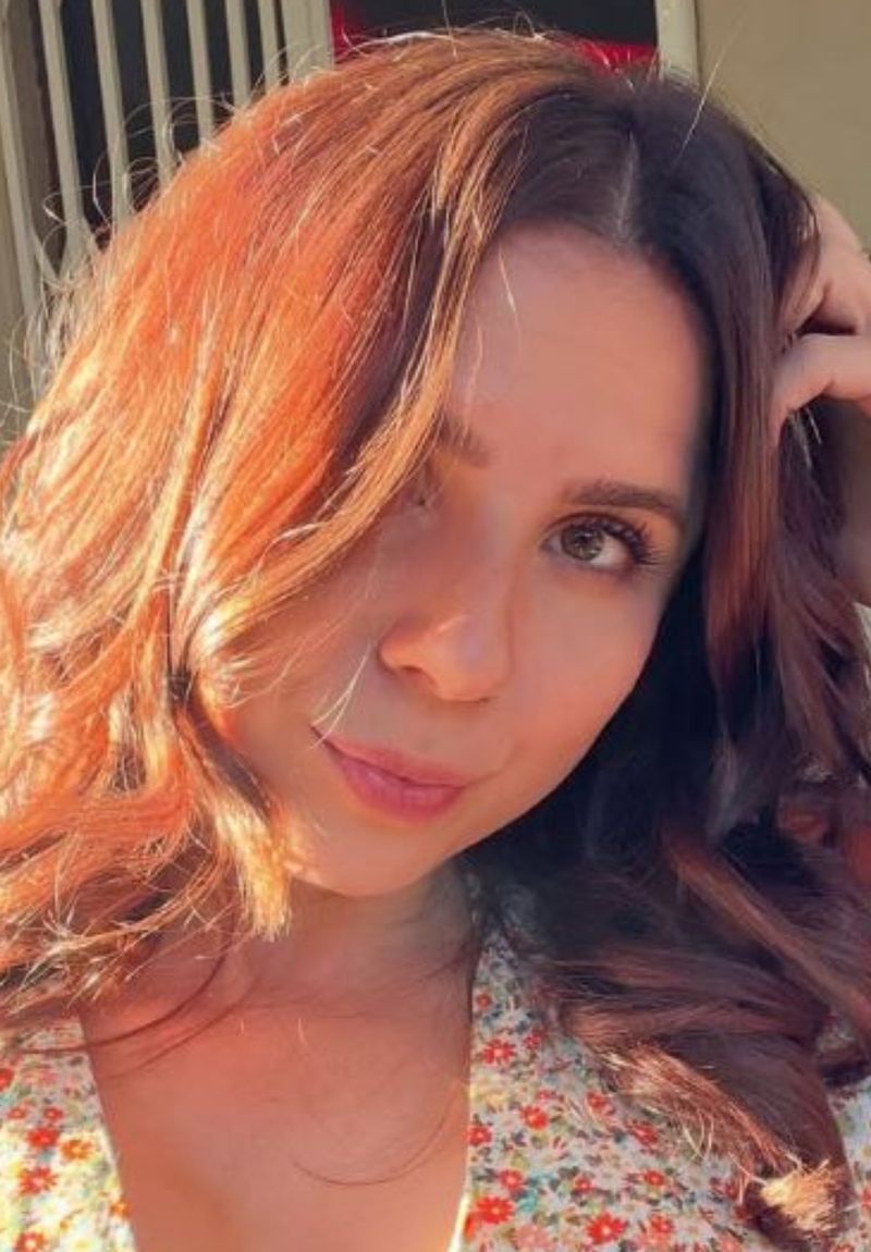 Isabel, 37