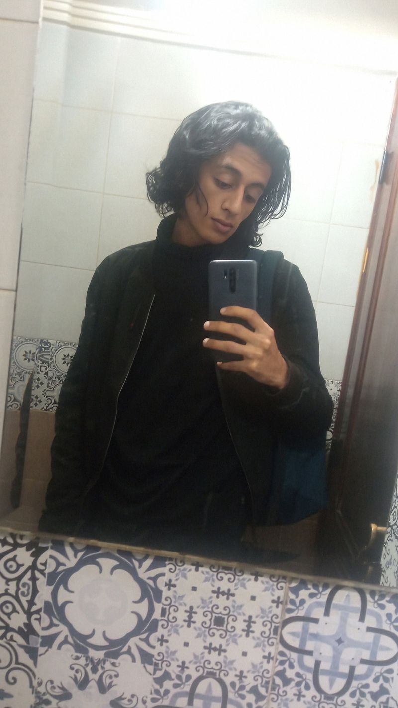 Anas, 25