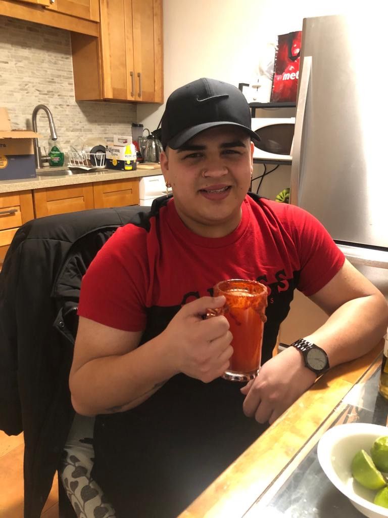 Manuel, 28