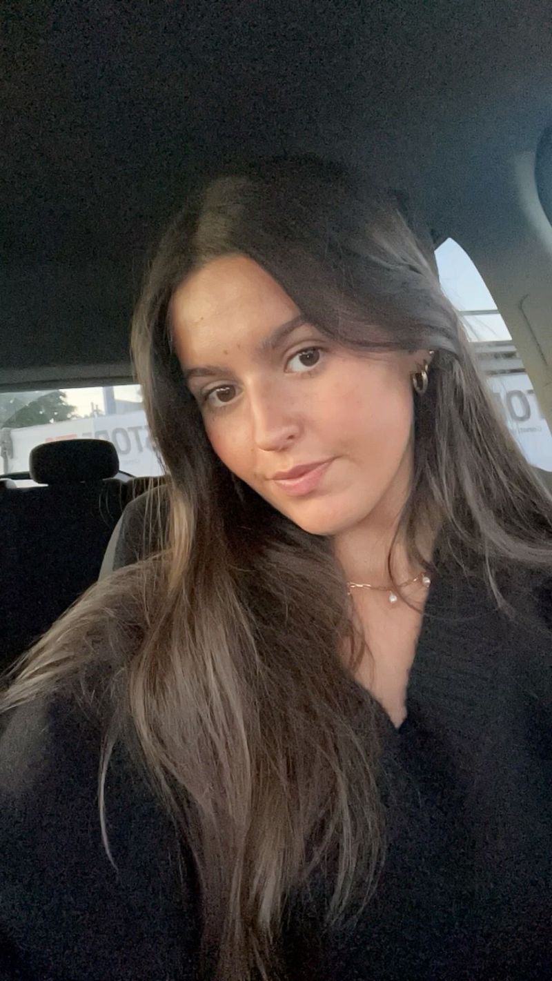 Nina, 25