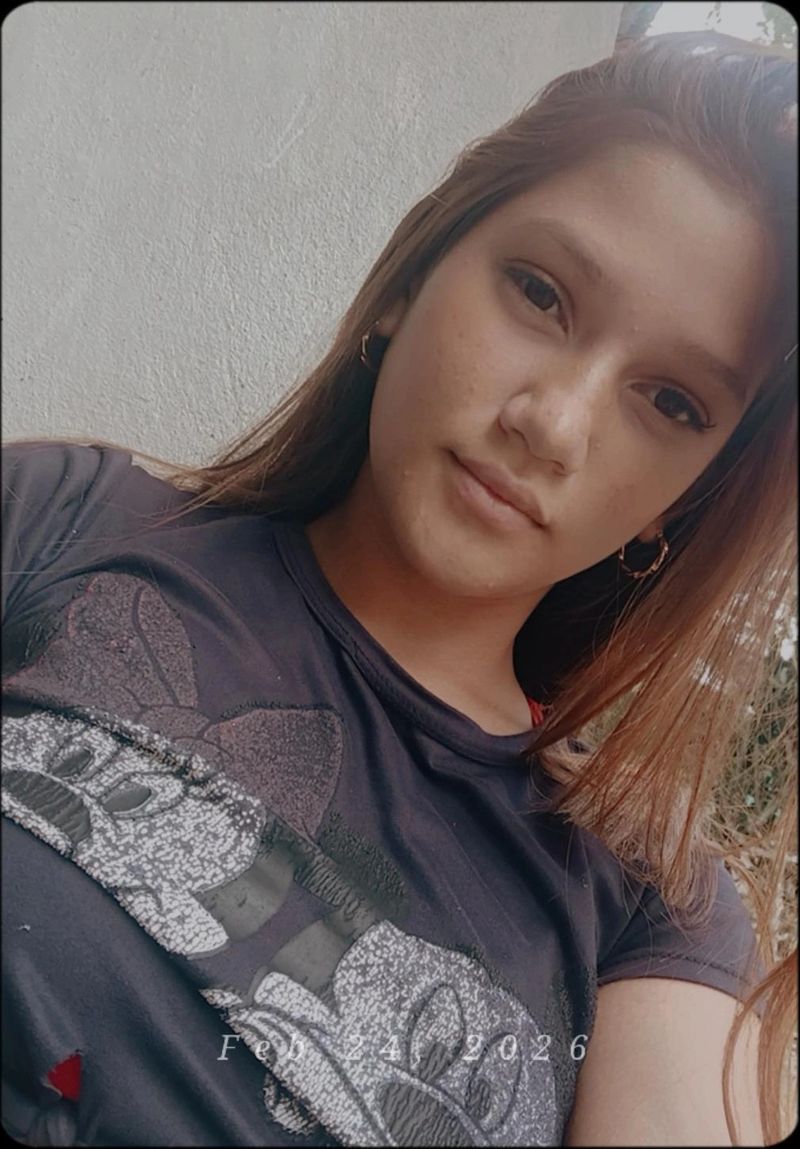 Cleo, 24
