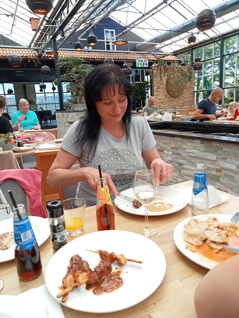 Krystyna, 52