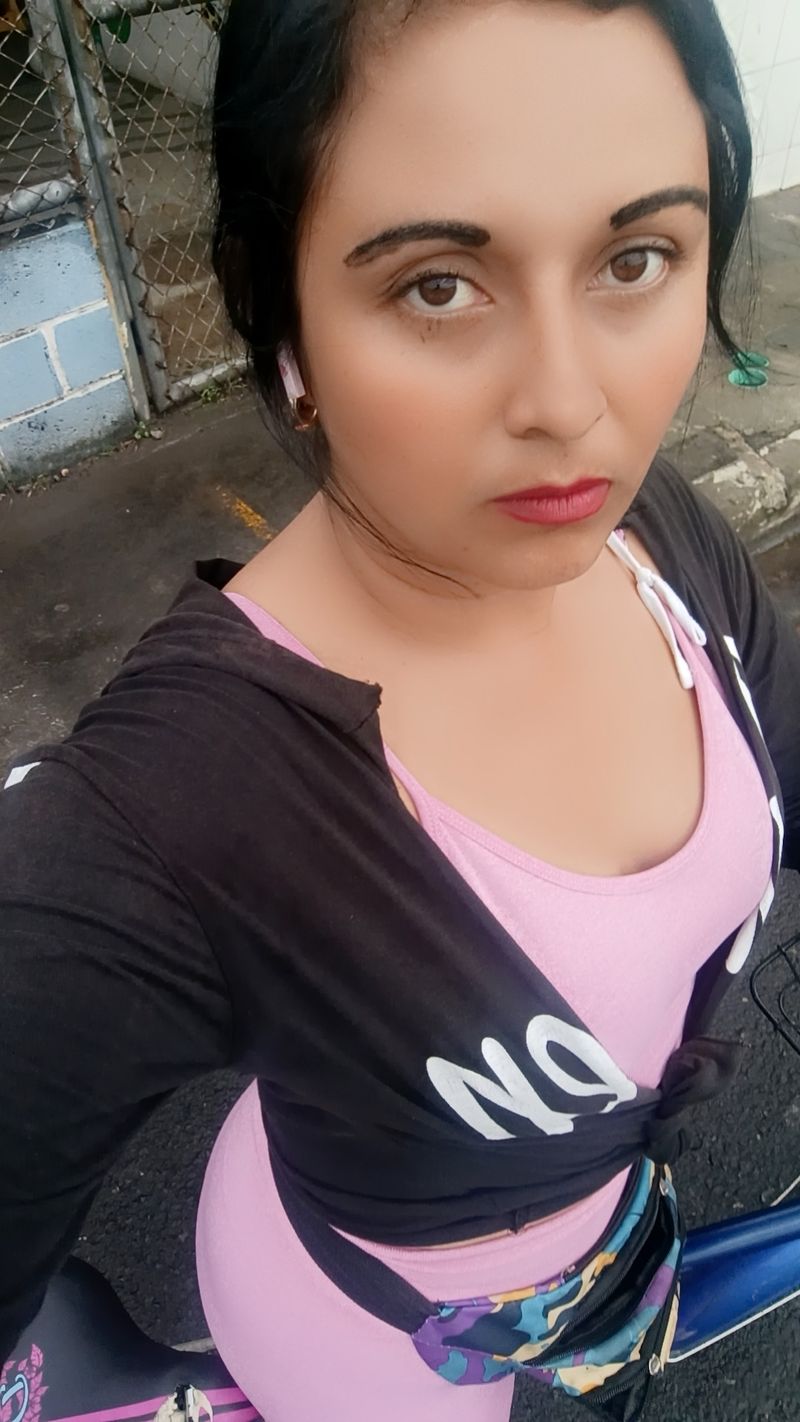Li, 32