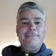 Louwrens, 44